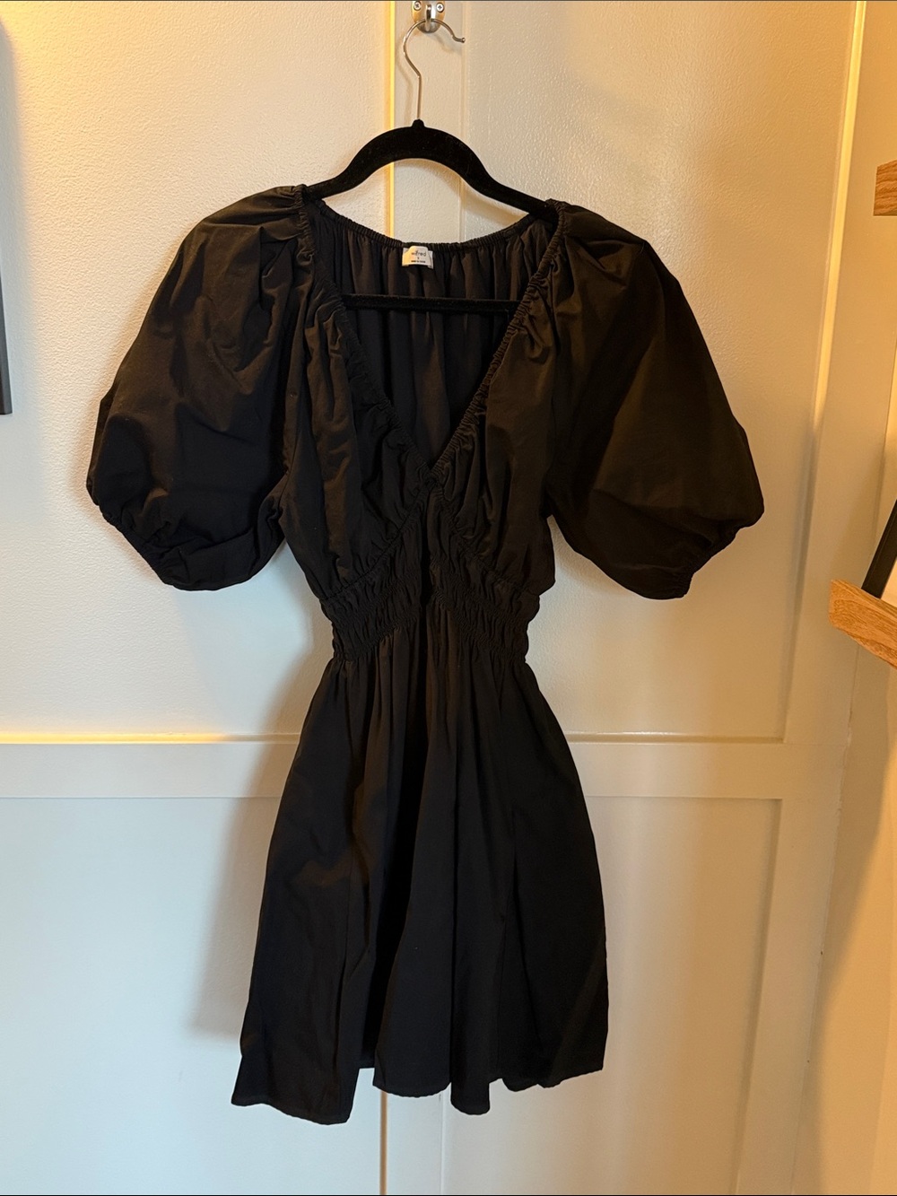 Aritzia Wilfred Black Puff-Sleeve Smocked Waist Dress